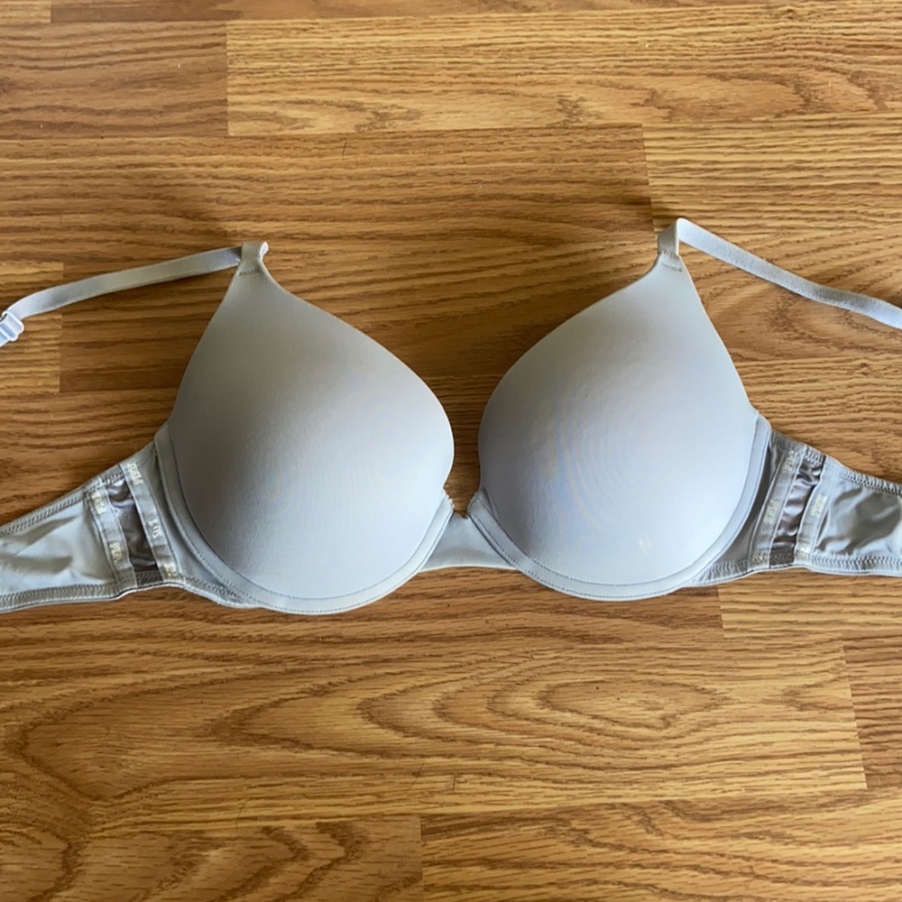 PINK vs lavender wear everywhere push up bra in size 34C